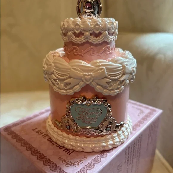 Flower Knows Sweetie Bear Perfume Fragrance in Honey Lemon BNIB - Picture 6 of 11